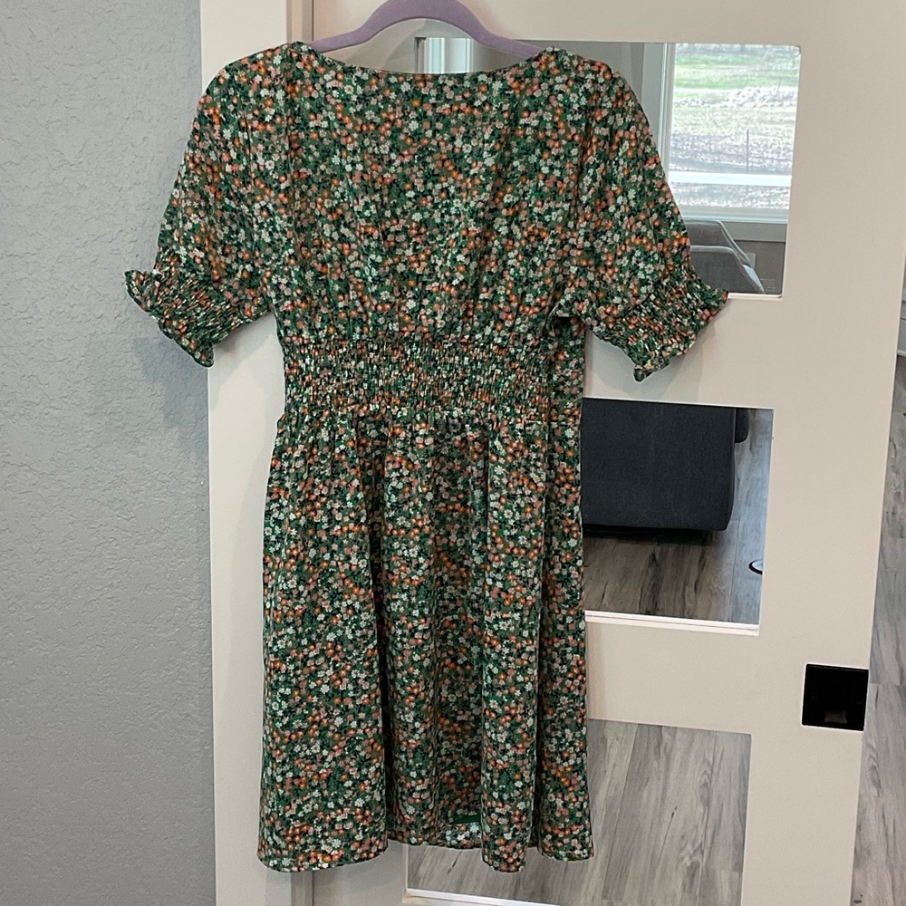 Vintage Altar'd State Green Floral Mini Dress w/ smocking Size L - Picture 5 of 9